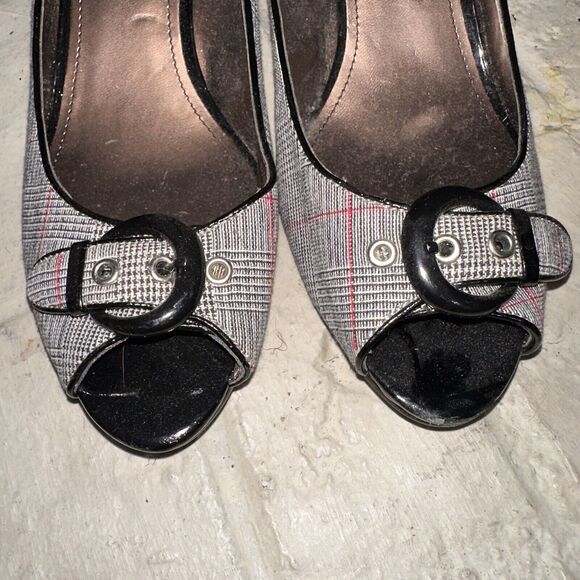Report Women’s Plaid Peep Toe Heel Pump Shoe Size 9.5 EUC - Picture 3 of 9